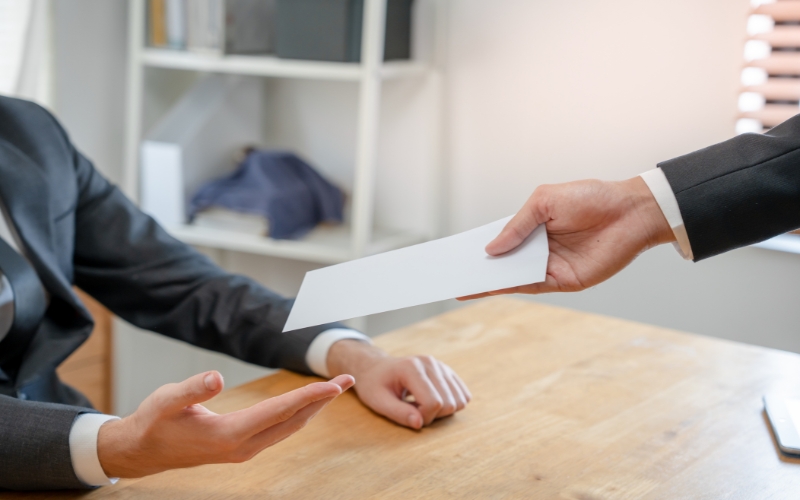 Hoa hồng là khoản tiền thưởng thêm dựa trên doanh số hoặc giá trị hợp đồng