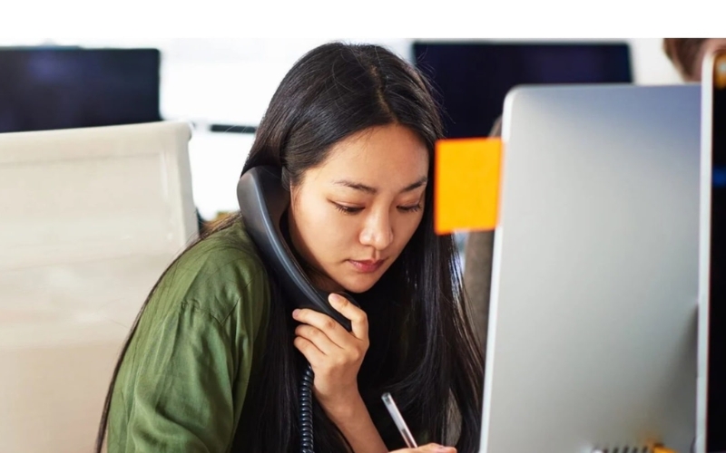 Sale giỏi cần biết cách trình bày rõ ràng về sản phẩm và lắng nghe khách hàng chủ động