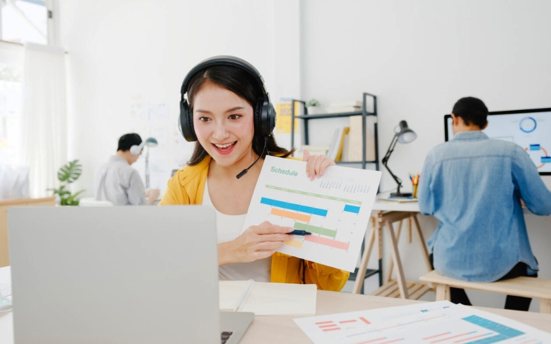 Nhân viên Sale là cầu nối trực tiếp giữa khách hàng và doanh nghiệp