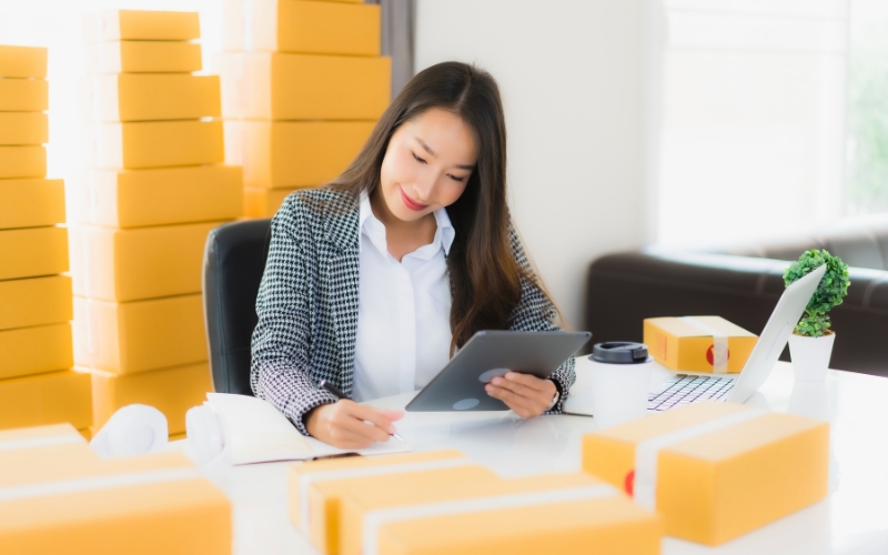 Quản lý bán hàng là người chịu trách nhiệm điều hành và tối ưu toàn bộ hoạt động bán hàng trong doanh nghiệp