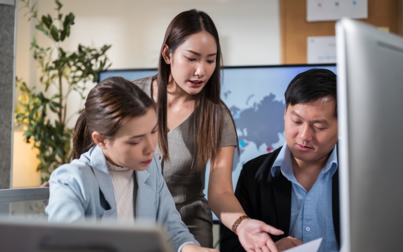 Nhân viên BD có vai trò kết nối giữa Marketing và Sales trong doanh nghiệp