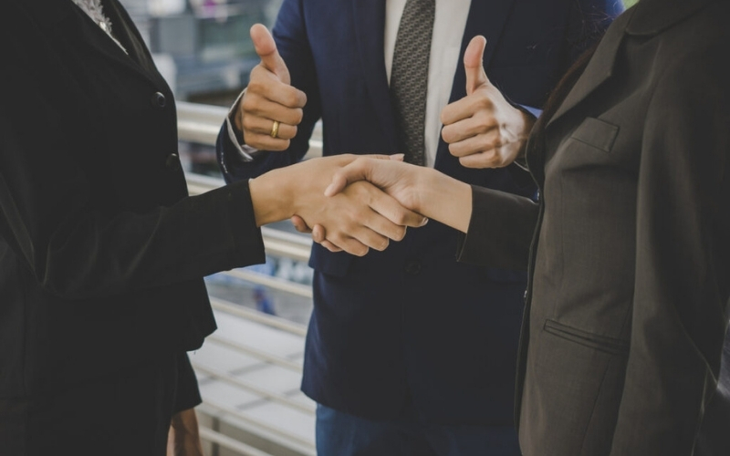 Chốt giao dịch dựa trên giá trị và niềm tin đã xây dựng với khách hàng