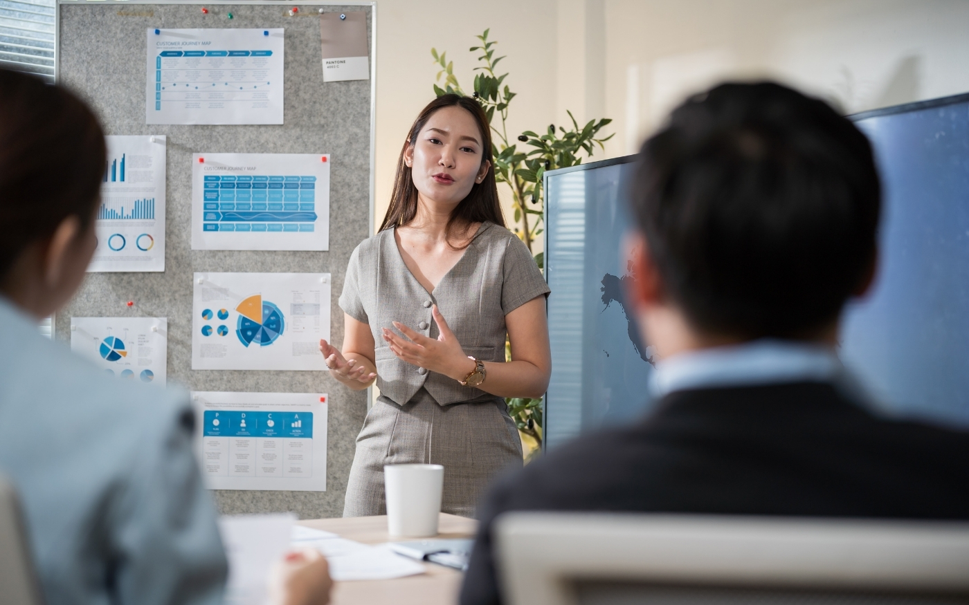 Có nhiều hình thức giao tiếp khác nhau, giúp việc truyền đạt thông tin trở nên linh hoạt hơn