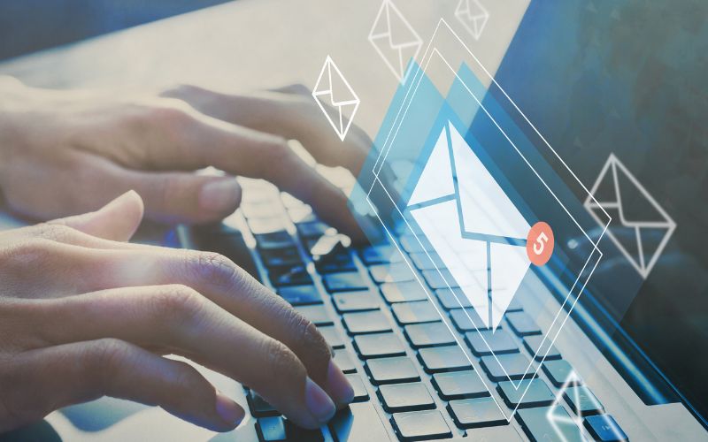 Hướng dẫn viết Email từ chối nhận việc do thay đổi định hướng công việc