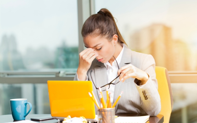 Nhược điểm của bản thân là những hạn chế cần cải thiện để làm việc hiệu quả hơn