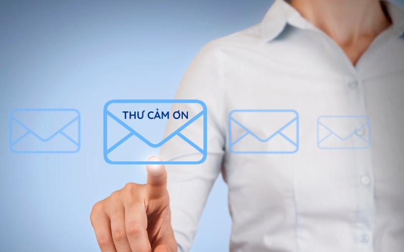 Thư cảm ơn sau phỏng vấn nhấn mạnh kinh nghiệm phù hợp với ứng viên tập trung thể hiện giá trị thực tiễn có thể mang lại cho doanh nghiệp