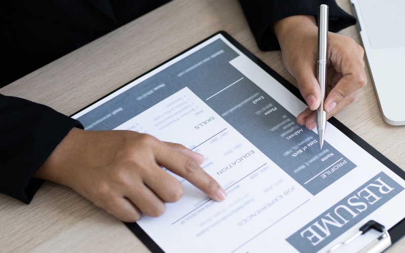 Người tham chiếu giúp xác nhận năng lực và độ tin cậy của ứng viên