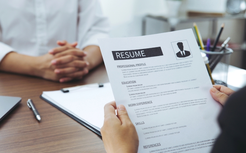 Ghi người tham chiếu gọn gàng giúp CV trông chuyên nghiệp hơn