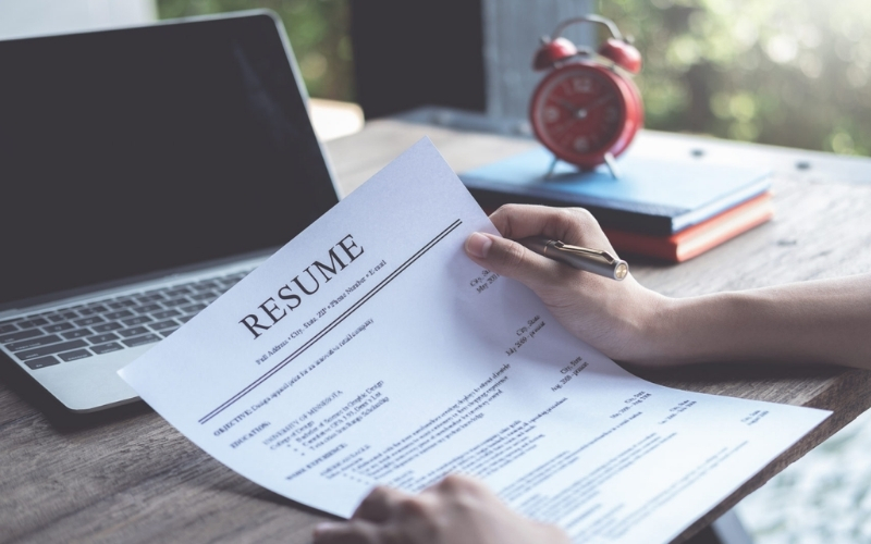 Resume và CV đều là hồ sơ xin việc nhưng khác nhau về mục đích và cách trình bày