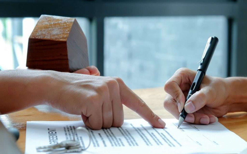 Nên cân nhắc kĩ trước khi chấm dứt hợp đồng