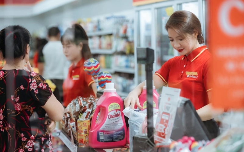 Nhân viên bán hàng siêu thị 