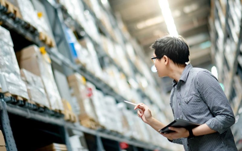 Quản lý bán hàng chịu trách nhiệm lập kế hoạch, quản lý đội ngũ và doanh số